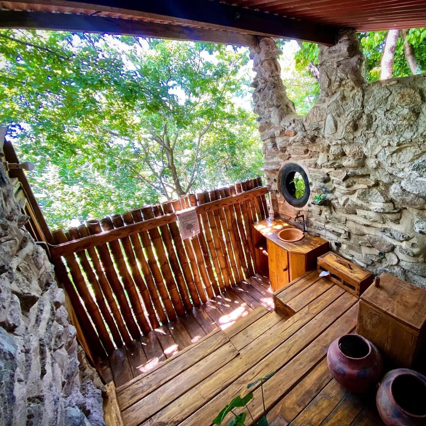 Butterfly Space- A Non-Profit Eco-Lodge Nkhata Bay Exterior photo